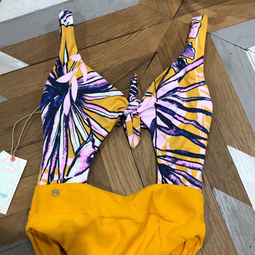 Maracuja Sherbert One Piece - Picture 7 of 8